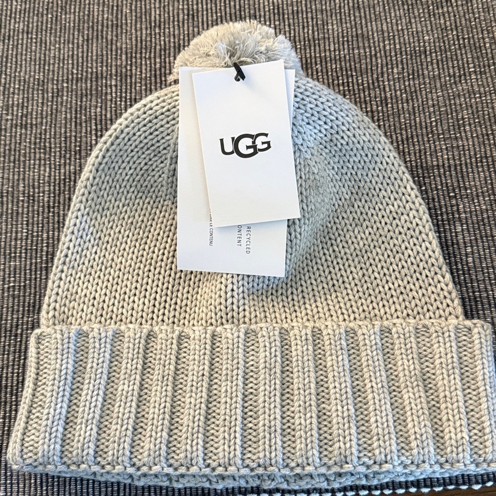 UGG Gray Knit Pom-Pom Beanie - Picture 3 of 3